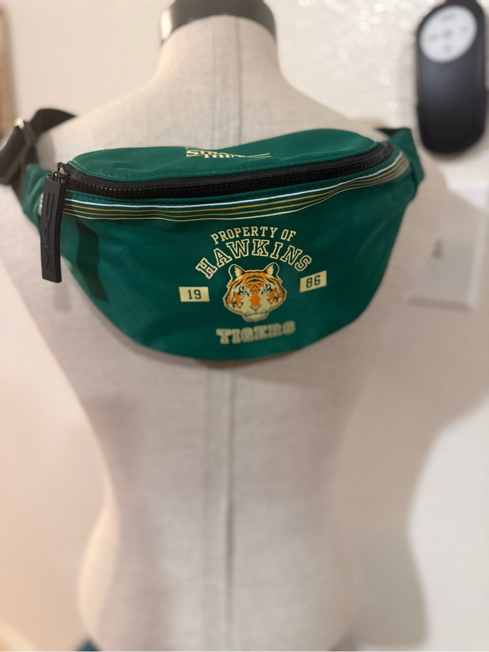 MAC Cosmetics X Stranger Things Belt Bag - Picture 3 of 8